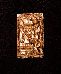 Helm Plaque - Man with drinking cup and oar - PV26