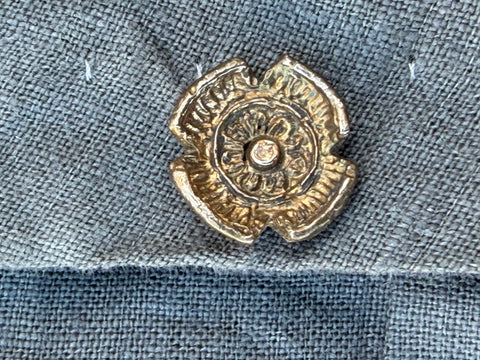 Medieval Button - flower K-39