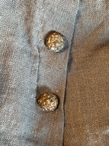 Medieval Button - flower bud motif K-44
