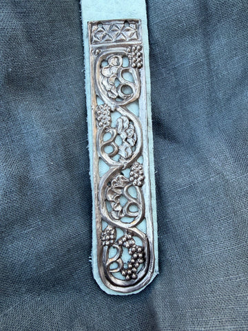 Later Belt Tip Y-37