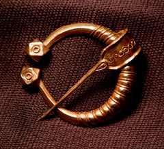 Viking pennanular brooch with large knobs - W-88