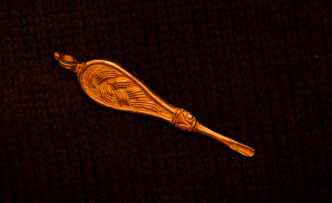 Ear Spoon with Knot Pattern - Y-24